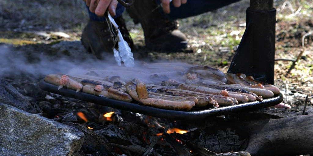 How to Set Up a Camp Kitchen