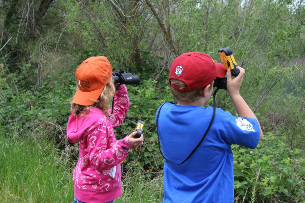 8 Must-Have Gear for Kids Who Hike