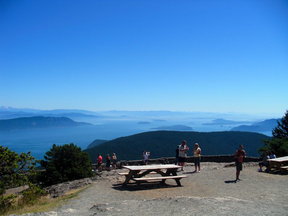 10 Reasons to Hike the San Juan Islands This Summer