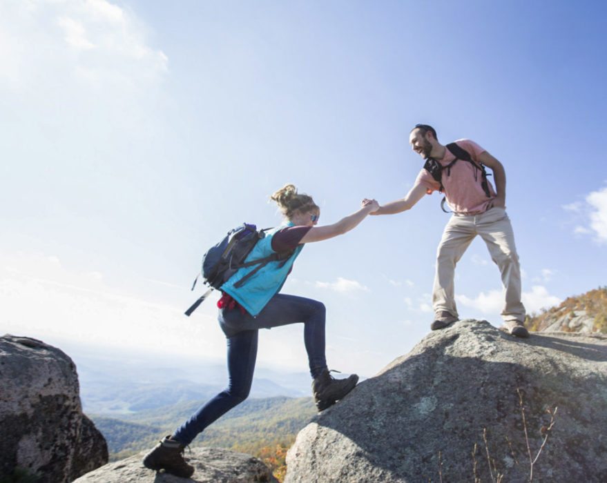 6 Creative Ways to Help a Fellow Hiker