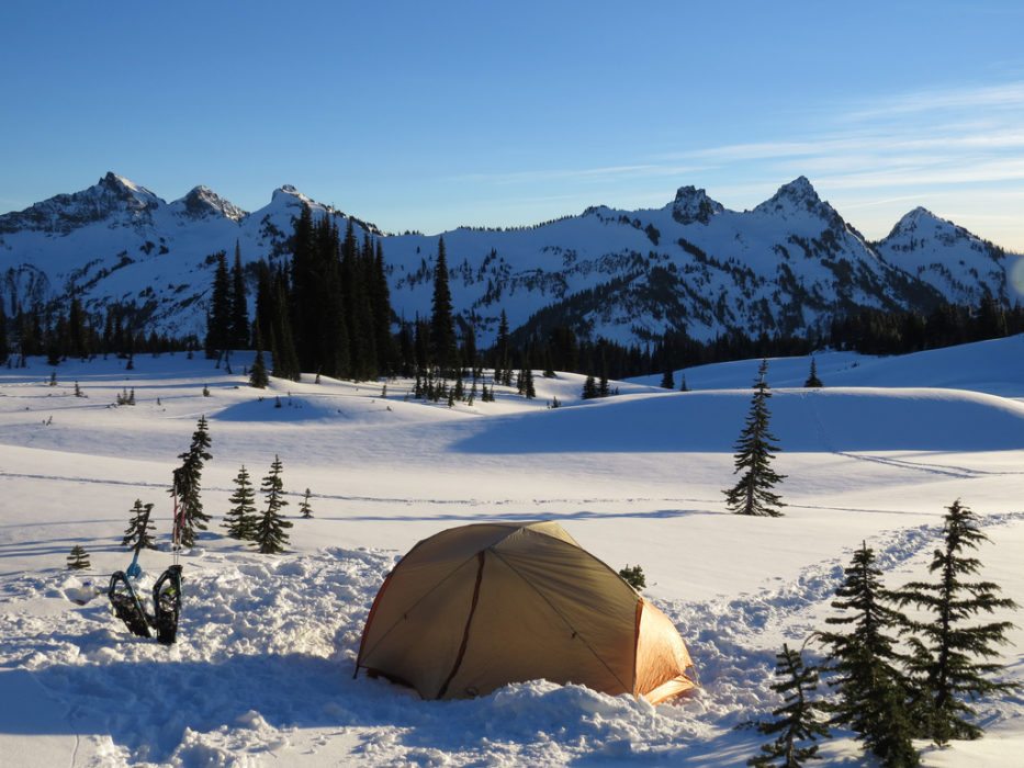 A Four Step Guide to Setting Up Your Winter Campsite